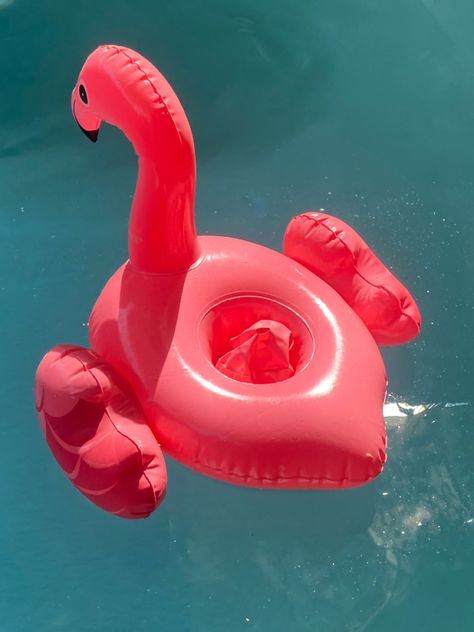 #pool #swim #swimming #summer #water #flamingo Floaties Aesthetic, Pool Floaties Aesthetic, Aesthetic Flamingo, Pool Floaties, Beach Stuff, Personal Photography, Summer Water, Ultra Violet, Pool Float