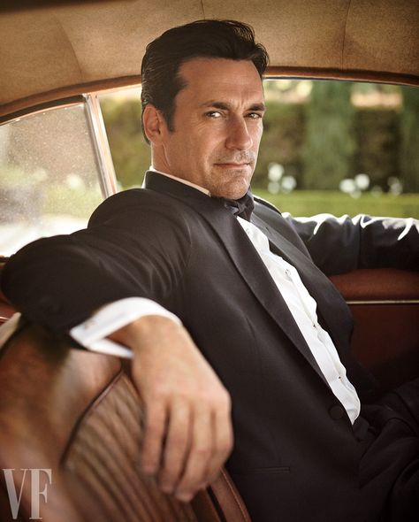 Million Dollar Arm Star Jon Hamm Moves Into Leading-Man Territory | June 2014 John Hamm, Mad Men Fashion, Don Draper, Jon Hamm, Richard Madden, Nicole Richie, Richard Armitage, Sharp Dressed Man, E Card