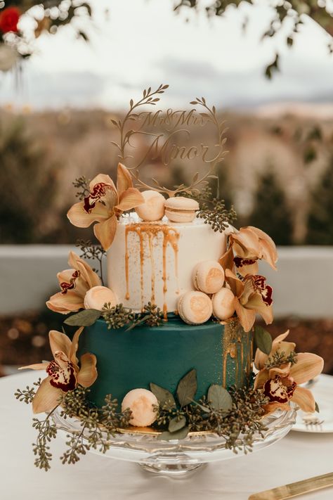 Teal Cream And Gold Wedding, Teal And Copper Wedding Cake, Dark Teal And Rust Orange Wedding Cake, Teal And Rust Wedding Cake, Orange And Blue Wedding Cake, Teal And Orange Wedding Cake, Boho Wedding Cake Bohemian Style, Fall Theme Wedding Cake, Copper And Teal Wedding