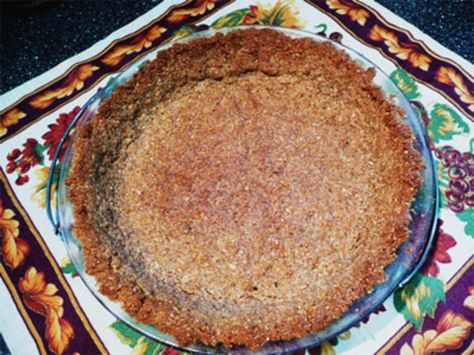 Spiced Pecan Pie Crust Recipe - Genius Kitchen Pecan Pie Crust Recipe, Cinnamon Graham Cracker Crust, Graham Cracker Crust Recipe, Gram Crackers, Pecan Pie Crust, Crumb Crust, Perfect Pie Crust, Pie Crusts, Banoffee Pie