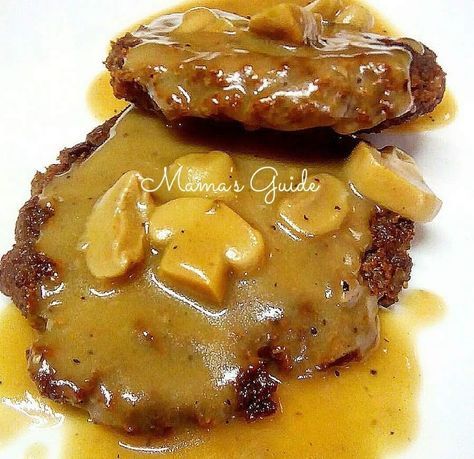 Jollibee Burger Steak, Jollibee Burger, Homemade Hamburger Patties, Beef Patties Recipes, Burger Steak, Beef Meals, Pinoy Recipes, Homemade Hamburger, Steak And Mushrooms