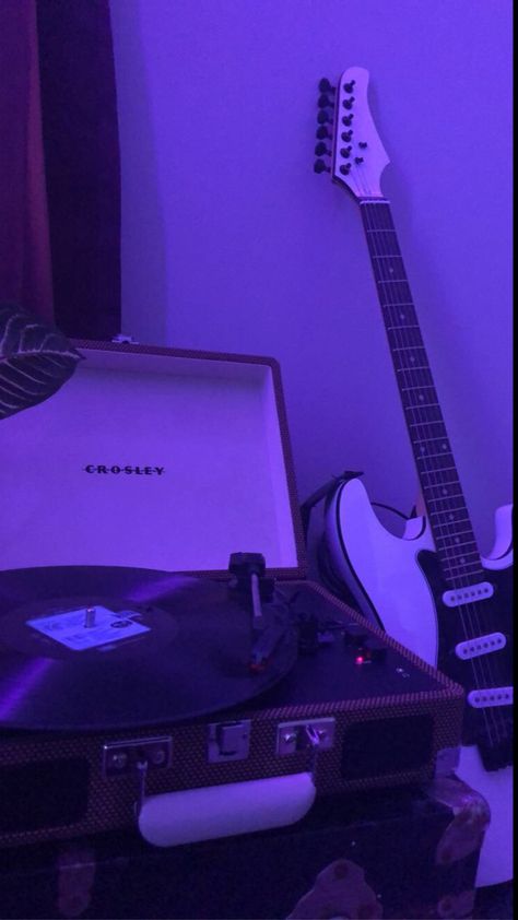 Writing Songs Inspiration, Purple Guitar, Violet Aesthetic, Guitar Photos, Hippie Aesthetic, Music Studio Room, Purple Vibe, Lavender Aesthetic, Skater Aesthetic