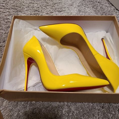 Christian Louboutin Yellow Queen Heels Yellow Louboutin Heels, Yellow Quince, Yellow Pumps, Red Bottom Heels, Yellow Heels, So Kate, Louboutin Heels, Heels Sneakers, Dress Yellow