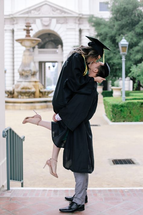 Couple Graduation Pictures, Couple Graduation, Couple Senior Pictures, Nursing Graduation Pictures, Cap And Gown Pictures, College Graduation Pictures Poses, College Graduation Photoshoot, College Graduation Photos, Graduation Photography Poses