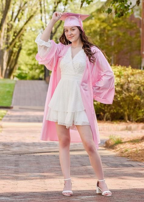 Pink Cap And Gown Graduation, Pink Cap And Gown, Senior Pictures Cap And Gown, Cap And Gown Senior Pictures, Graduation Photo Shoot, Gown Graduation, Cap And Gown Photos, Cap And Gown Pictures, Gown Pictures