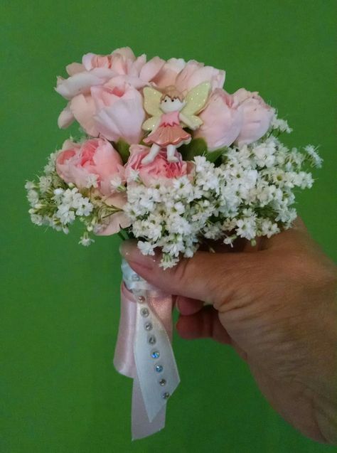 Ballet Recital Flower Bouquet, Dance Recital Bouquet Ideas, Recital Bouquet, Ballet Concert, Recital Gifts, Tiny Bouquet, Ballet Recital, Dance Recital, Sweet Cherries