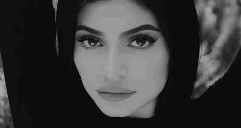 Kylie Jenner Icons, Kylie Jenner Gif, Kylie Jenner Photos, Jenner Photos, Braid Inspiration, Kylie J, Waist Trainers, Kylie Kristen Jenner, King Kylie