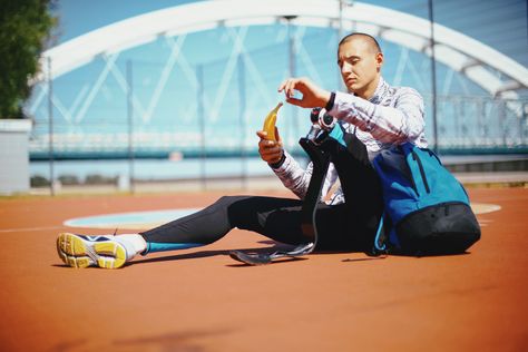 We talked to athletes and nutritionists to get their favorite track snacks, and they all said: carbs, carbs, carbs. Here are the best snacks for a track meet. Track Snacks, Social Health, The Best Snacks, Healthier Habits, Track Meet, Best Snacks, Workout Snacks, Good Foods To Eat, Whats Good