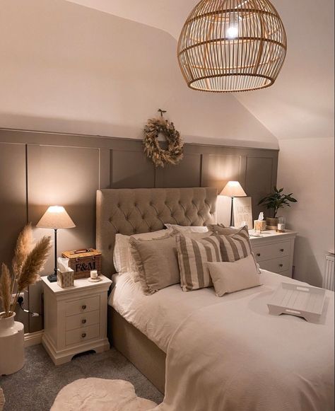 Neutral Cosy Bedroom Ideas, Oat Colour Bedroom, Pannel Wallpaper Bedroom, Taupe Bedroom Panelling, Mushroom Bedroom Colour, Small Bedroom Ideas Neutral Colors, Panelled Walls Bedroom Beige, Bedroom Panneling Ideas Beige, Beige Bedroom Inspirations