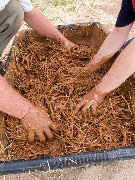 Eco Construction, Cob Building, Eco House Design, Recycled House, Straw Bale House, Earth Sheltered, Straw Bales, Permaculture Design, Rammed Earth