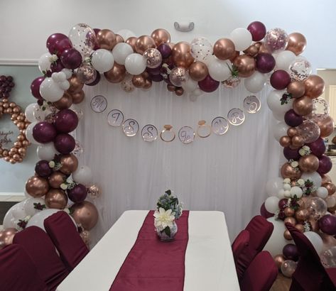 Baloon Decorations Maroon, Burgundy Graduation Party Decorations, Burgundy Bridal Shower Ideas, Burgundy Quinceanera Decorations, Burgandy And Gold Wedding, Rose Gold Balloon Garland, White Balloon Garland, Gold Balloon Garland, Silver Party Decorations