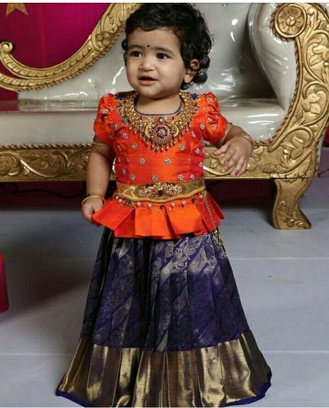 Kidswear #Indiajewelry Computer Work Designs, Langa Blouse, Kids Party Wear Dresses, Kids Wear Girls, Kids Blouse Designs, Computer Work, Kids Lehenga, Kids Blouse, Kids Frocks Design