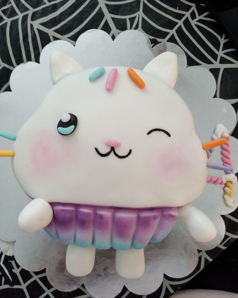 Kitty Cake, Cake Maker, Hello Kitty Cake, Cat Cake, Cake Makers, Kitty Kitty, Doll House, Hello Kitty, Kitty