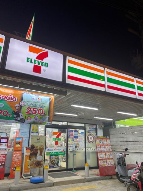 7-11 7 Eleven, Store Signage, Catch Flights, 7 Eleven, East Asia, Gas Station, 7 11, Asia Travel, Convenience Store