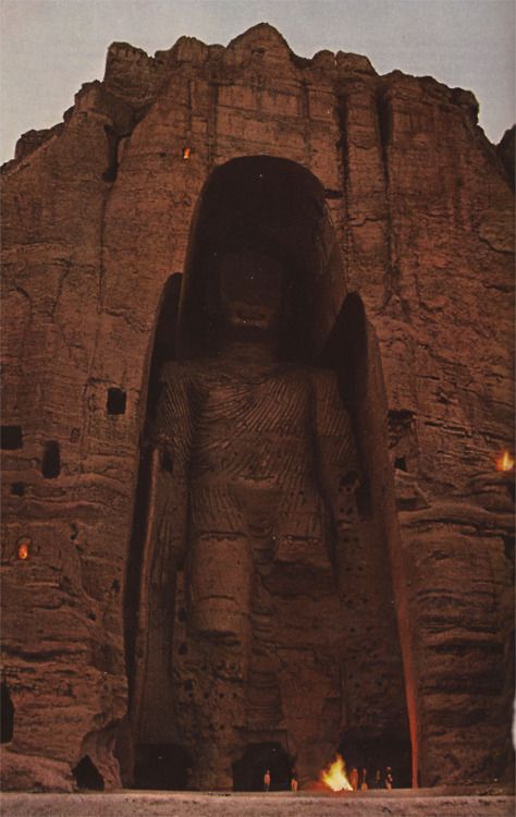 Bamyan, Afghanistan Afghanistan Beautiful Places, Bamyan Buddha, Afghanistan Bamiyan, Bamyan Afghanistan, Ancient Asia, Ancient Places, Buddhist Art, Ancient Architecture, Art Sculptures