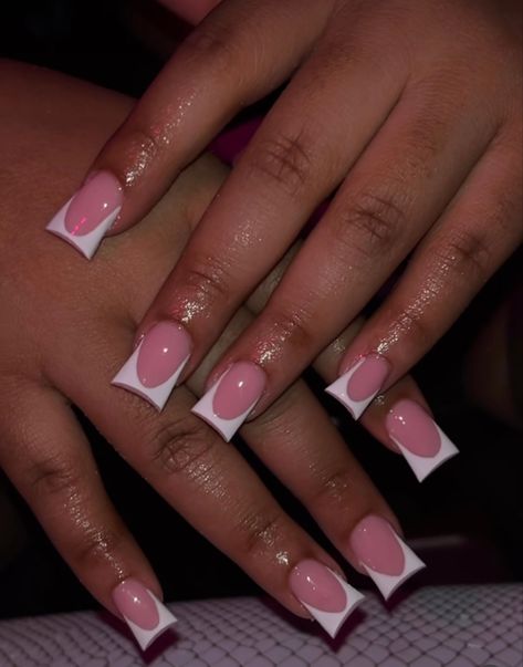 Short Nails Duck, French Tip Duck Nails Acrylic, Acrylic Nails French Tip, Trending Nail Colors, Acrylic Nails French, Nail Colors And Designs, Nails French Tip, Girly Acrylic, Acrylic Toe Nails