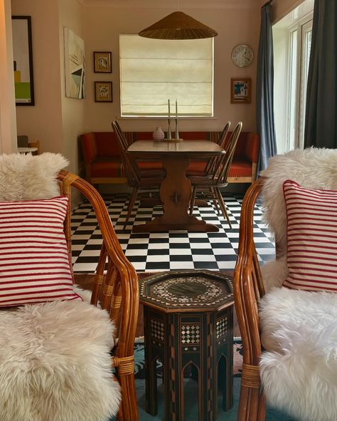 These wicker chairs for the family room are one of my favourite recent finds from @ebay_uk. Topped off with a sheepskin and @rowenandwren cushions, they’re the perfect place to curl up with a coffee 📷: @stephcookinteriors #livingroom #interior #wicker #rattan Wicker Living Room, Rattan Chair Living Room, Wicker Chairs, Rattan Chair, Home Living Room, A Coffee, My Favourite, The Family, Perfect Place