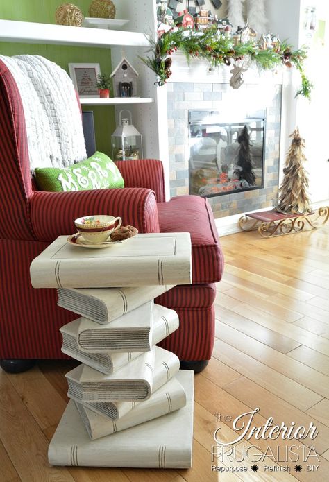 . Stacking Books, Books Table, Book Furniture, Library Furniture, Wood End Table, Casa Country, Book Table, Hallway Ideas Entrance, Diy Furniture Renovation