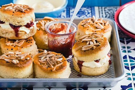 Add a taste of Italy to this classic recipe with Silvia Colloca's super easy Mascarpone scones Classic Scones Recipe, Savory Scones Recipe, Best Scone Recipe, Scone Recipes, Picnic Recipes, Rock Cake, Afternoon Tea Recipes, Scones Ingredients, Savory Scones