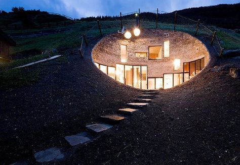 house inside hills Case Sotterranee, Therme Vals, Underground Living, Swiss House, Unusual House, Casa Hobbit, Earth Sheltered, Eco Architecture, Underground Homes