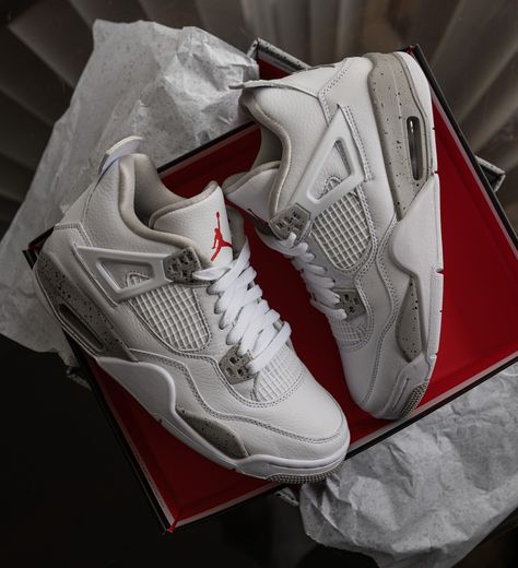 Air Jordan 4 White Oreo, Sneakers, White, Oreos, Nike Oreo Jordan 4’s, Jordan 4 Aesthetic, Tenis Jordan Retro, White Oreos, Jordan 4 White Oreo, Jordan 4 Oreo, Nike Shoes Women Fashion, Jordan 4 White, White Nike Shoes