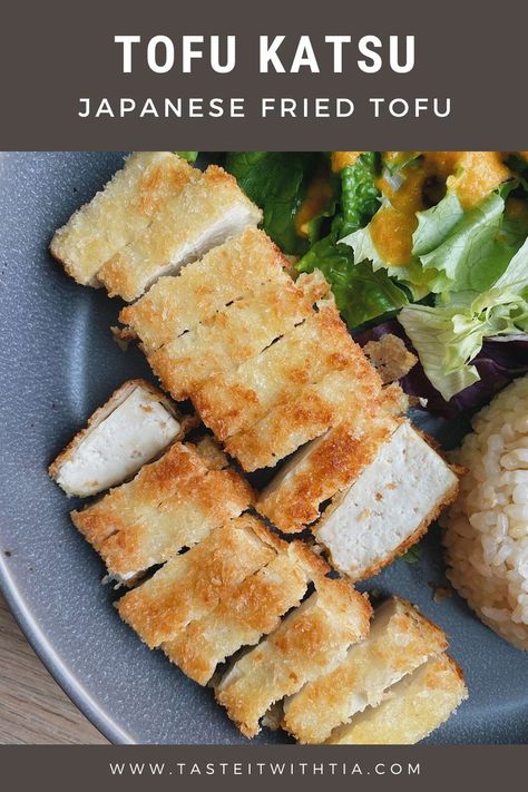 Tofu Tonkatsu, Tofu Katsu, Pork Katsu, Tonkatsu Sauce, Quick Delicious Meals, Fried Tofu, Delicious Vegetarian, Delicious Meals, Asian Food