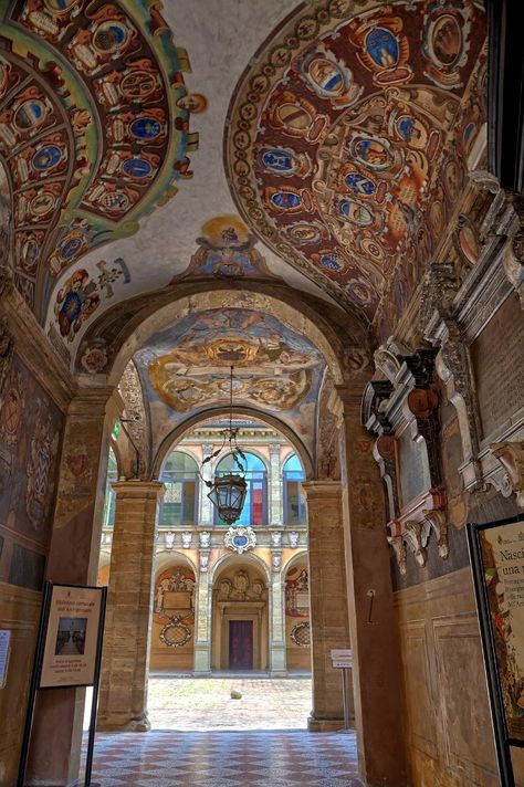 Italy Architecture, Library University, Pier Paolo Pasolini, University Architecture, University Library, Ancient Technology, Architecture History, Bologna Italy, Emilia Romagna