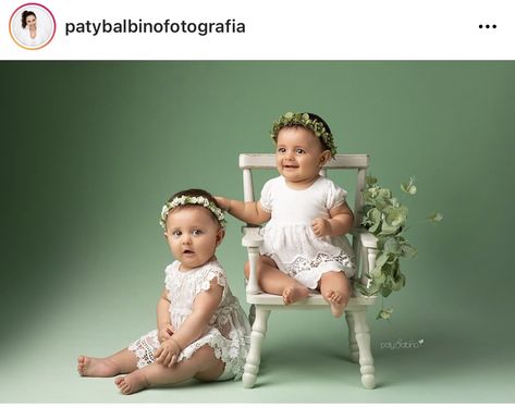 Twins Photoshoot Ideas 1 Year, Twins One Year Photoshoot, Twins First Birthday Photoshoot, Birthday Photoshoot Theme, Twins Photoshoot Ideas, 1 Year Photoshoot Ideas, Twin Photo Ideas, 2nd Birthday Photoshoot, Half Birthday Ideas