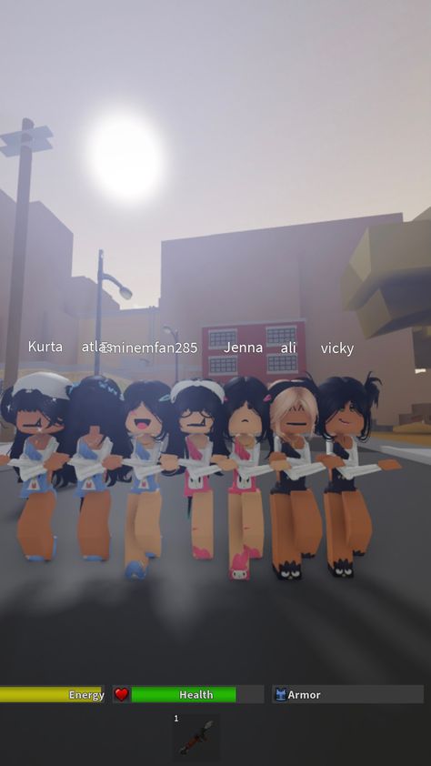 Roblox Friend Group, Dahoodian Avatar, Hood Pics, Roblox Friends, Roblox Pc, Matching Fits, Da Hood, Latina Outfits, Soft Pink Theme