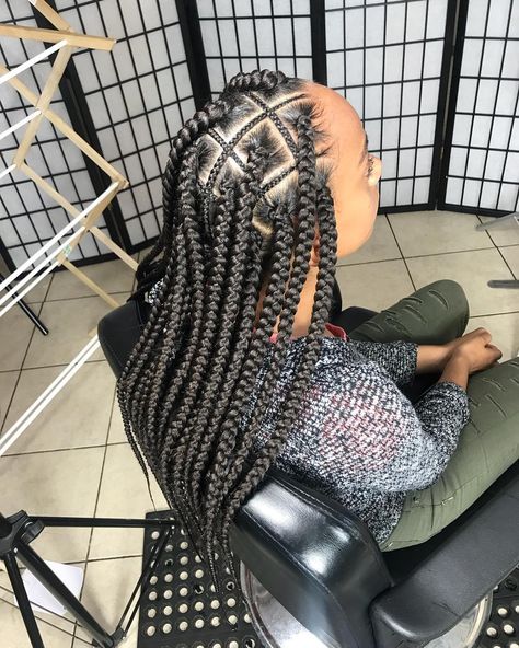 TAMPA , FLORIDA on Instagram: “EZBRAID hair from @hair4thelow, 3 packs” Pineapple Braids Hairstyles, Pineapple Braids, Box Braid Hair, Cornrow Braids, Blonde Box Braids, Kid Braid Styles, Short Box Braids, Braid Wig, Jumbo Box Braids