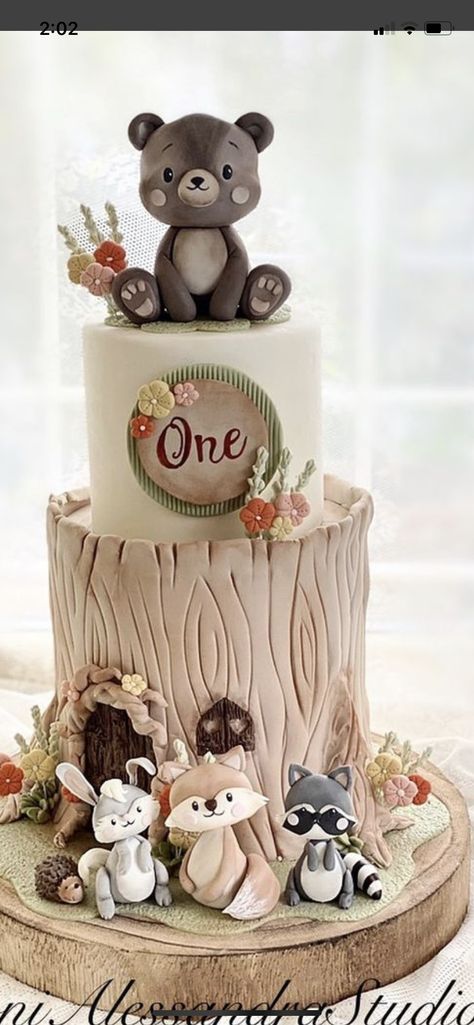 Gateau Baby Shower Garcon, Woodland Theme Cake, Baby Teepee, Woodland Birthday Cake, Animal Baby Shower Cake, Baby Boy Birthday Cake, Woodland Animal Birthday, Animal Birthday Cakes, Woodland Baby Shower Decorations