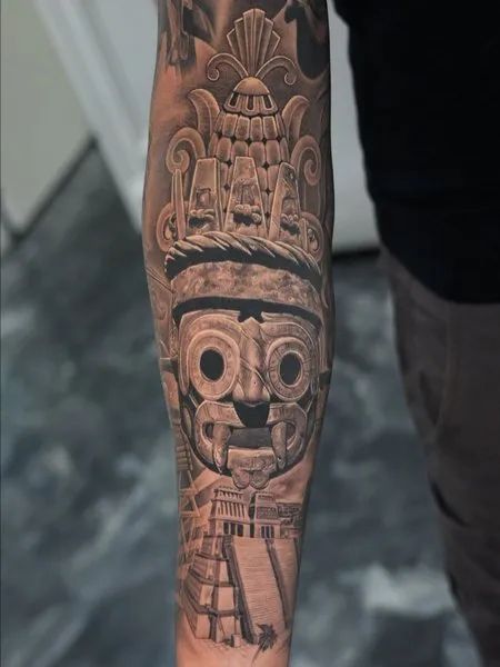 Aztec Tattoo Aztec Leg Sleeve, Aztec Pyramid Tattoo, Unique Tattoo Ideas For Men, Quetzalcoatl Art, Meso America, Aztec Tattoos Sleeve, Pyramid Tattoo, Leg Sleeve Tattoos, Lion Art Tattoo