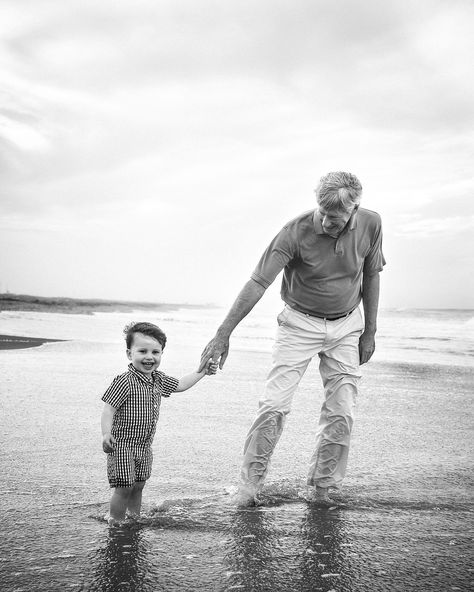 Grandparent Photography, Institutional Design, Grandkids Photography, Grandparents Photography, Lifestyle Newborn Family, Family Beach Session, Extended Family Photography, Sandbridge Beach, Grandparent Photo