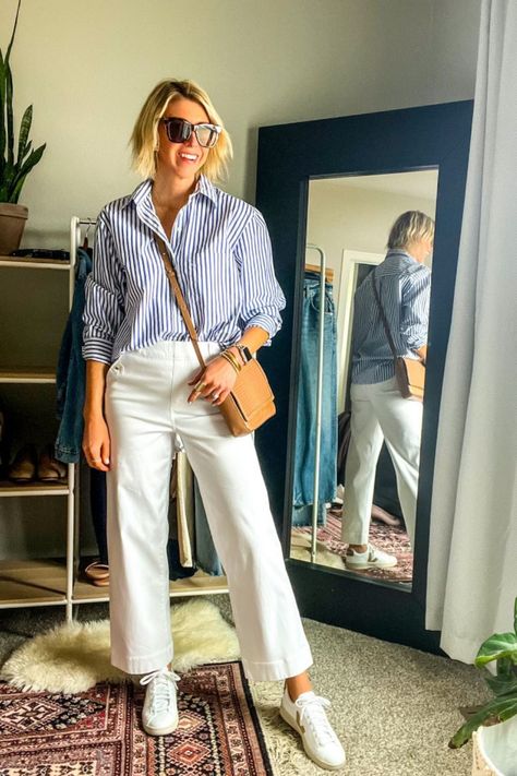 Crop Wide Leg Pants Outfit, Wide Leg Crop Jeans Outfit, Wide Leg Cropped Pants Outfit, Cropped Wide Leg Pants Outfit, Wide Leg Cropped Jeans Outfit, White Wide Leg Jeans Outfit, Wide Leg Pants Outfit Casual, Cream Pants Outfit, Wide Leg Pant Outfit