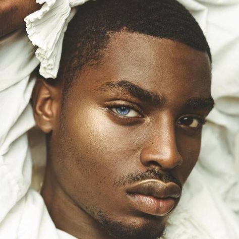 Mekhi Lucky, Dark Skin Men, Aesthetic People, Interesting Faces, Black Boys, Male Face, Black Is Beautiful, Beautiful Eyes, Character Inspiration