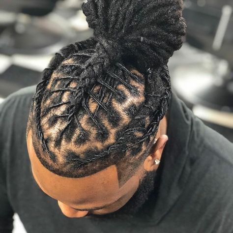 Loc Hairstyles For Men, Men Dread Styles, Mens Dreadlock Styles, Dread Hairstyles For Men, Dread Heads, Loc Styles For Men, Dread Styles, Braids Twist, Dread Head