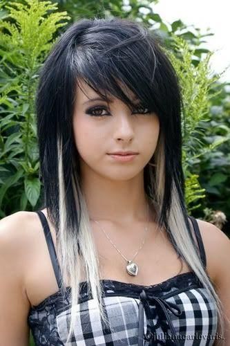 Emo Scene Hair, Dark Hair With Highlights, Chique Outfits, Emo Hair, Scene Hair, Grunge Hair, Hair Dos, Curly Hair Styles Naturally, Long Black