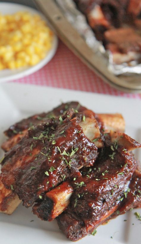 oven baked beef ribs bbq recipe Oven Baked Beef Ribs, Baked Beef Ribs, Bbq Beef Ribs, Beef Ribs Recipe, Beef Short Rib Recipes, Divas Can Cook, Short Ribs Recipe, Baked Ribs, Ribs Recipe