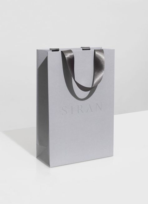 Progress Packaging Siran Boutique Bag Luxury Fashion Womans Grey Luxury Paper Bag, Custom Mailer Boxes, Shopping Bag Design, Jewelry Packaging Design, Paper Bag Design, Luxury Packaging Design, Packaging Ideas Business, Retail Bags, Clothing Packaging