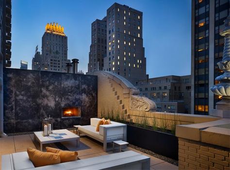 15 Charming New York Patios You’ll Love | eatwell101.com Nyc Apartment Rooftop, Lux Apartment, Penthouse Aesthetic, Penthouse Terrace, Covered Backyard, New York Penthouse, Terrasse Design, Duplex Penthouse, Terrace Garden Design