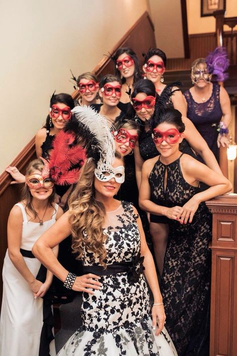 Masquerade ball #hallowedding Masquerade Gala Outfit, Masquerade Outfit Ideas For Women Ball, Masquerade Party Outfit Dresses, Mascarade Outfit, Mascarade Ball Outfit, Christmas Masquerade Party, Masquerade Party Outfit, Masquerade Outfit Ideas, Masquerade Gala