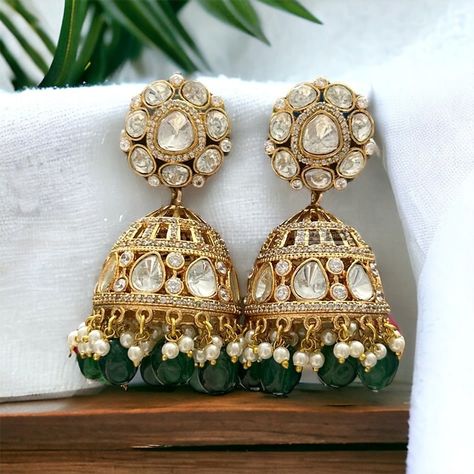 Diamond Jhumkas, Desi Jewelry, Green Moissanite, American Diamond Necklaces, Bangles Gold, Types Of Earrings, Cute Images With Quotes, Western Earrings, Gold Jewelry Stores