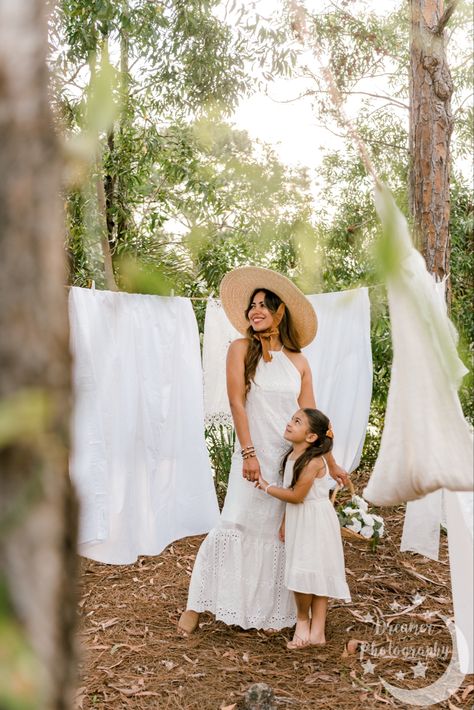 Truck Bed Mini Session, Clothes Line Mini Session, Laundry Line Photoshoot, Clothes Line Photography, Clothes Line Photoshoot, Clothesline Photoshoot, Summer Mini Session Ideas, Motherhood Portraits, Dreamer Photography