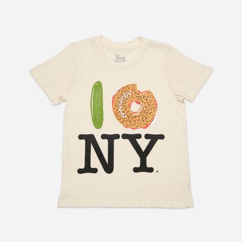 PiccoliNY pickle bagel NY T-shirt Aphi Merch, Clothing Wishlist, Medusa Tattoo, Skandinavian Fashion, Deep Winter, Dream Style, Big Apple, Cute Fits, Girls Clothing