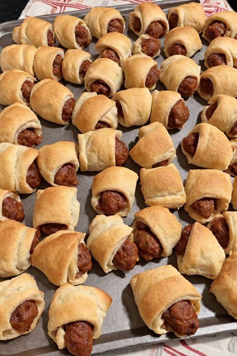 Rotel Sausage and Cream Cheese Crescents Recipe

Ingredients

- 1 pound breakfast sausage
- 1 can (10 ounces) Rotel diced tomatoes and green chilies, drained
- 1 package (8 ounces) cream cheese, softened
- 1 can (8 ounces) refrigerated crescent roll dough
- 1 cup shredded cheddar cheese

Full Cooking Instructions on... Sausage Cream Cheese Rotel Crescent Rolls, Easy Rotel Sausage Crescents, Rotel And Sausage Cream Cheese Crescents, Baked Sausage And Cream Cheese Crescents, Sausage Cream Cheese Cresant Rolls, Sausage And Cream Cheese, Cheeseburger Soup Crockpot, Cheese Burger Soup Recipes, Cream Cheese Rolls