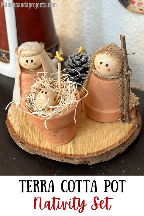 Nativity sets don’t have to be elaborate and expensive, you can make one with some supplies found at the Dollar Tree and in nature! This simple DIY Mini Terra Cotta Pot Nativity Set is the perfect amount of rustic and cute. A Christmas crafty Win Win! Mini Clay Pot Nativity, Terra Cotta Pot Nativity Scene, Clay Pot Nativity Diy, Diy Terracotta Christmas Ornaments, Diy Nativity Christmas Ornaments, Clay Pot Nativity, Christmas Crafts With Mini Clay Pots, Nativity Scene Ornaments Diy, Mini Clay Pot Crafts Diy