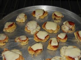 Mini Eggplant Parmesan, Individual Eggplant Parmesan, Patio Eggplant Recipes, Labor Inducing Eggplant Parmesan, Baby Eggplant Recipes, Baby Eggplant Recipes Simple, Eggplant Parmesan Without Breadcrumbs, Eggplant Bites, Parmesan Bites