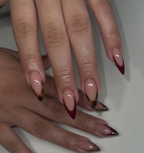 Accent French Tip Nails, Red And Turtle Shell Nails, Red Cateye Nails French, Red Chrome Tips, Tortishell Nails Design French, Nail Inspo Cat Eye, Red Orange Nails Design, French Tip Cat Eye Nails, Red Snake Nails