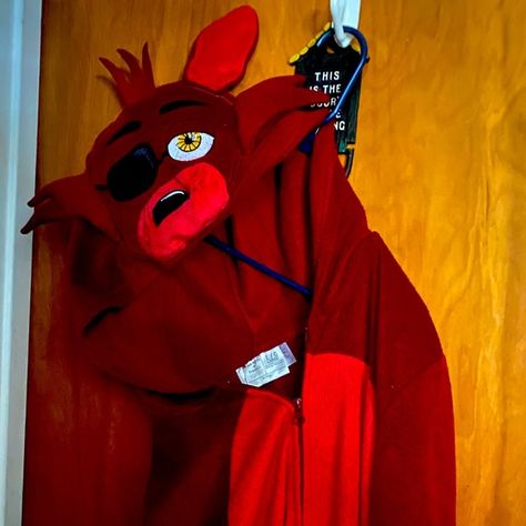 Fnaf foxy costume/one piece pajama’s mens size large!  My son wore for Halloween Fnaf Onesie, Fnaf Foxy Costume, Foxy Costume, Fnaf Merch, Pajama Onesie, Fnaf Foxy, Halloween Horror Movies, Funny Birthday Cakes, Rainbow Friends