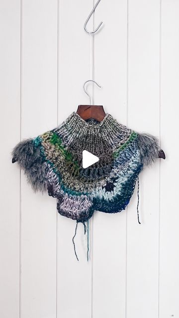 Freestyle Knitting, Freeform Crochet Tutorial, Freestyle Crochet, Artisan Fashion, Creative Crochet, Handmade Knitwear, Crochet And Knitting, Crochet Collar, Freeform Crochet